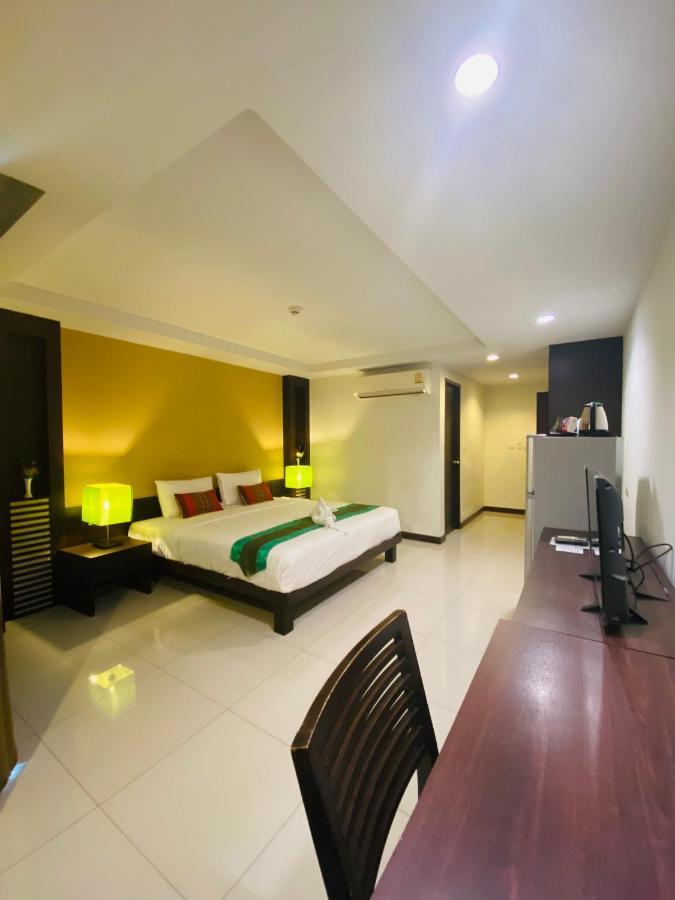 Tycoon Suite By Goad Avadhess Hospitality 1Km Walking Street Pattaya Beach Bagian luar foto