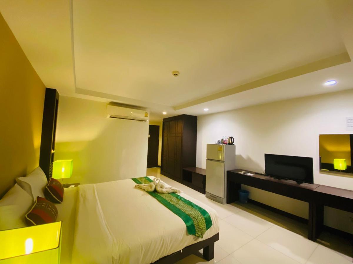 Tycoon Suite By Goad Avadhess Hospitality 1Km Walking Street Pattaya Beach Bagian luar foto