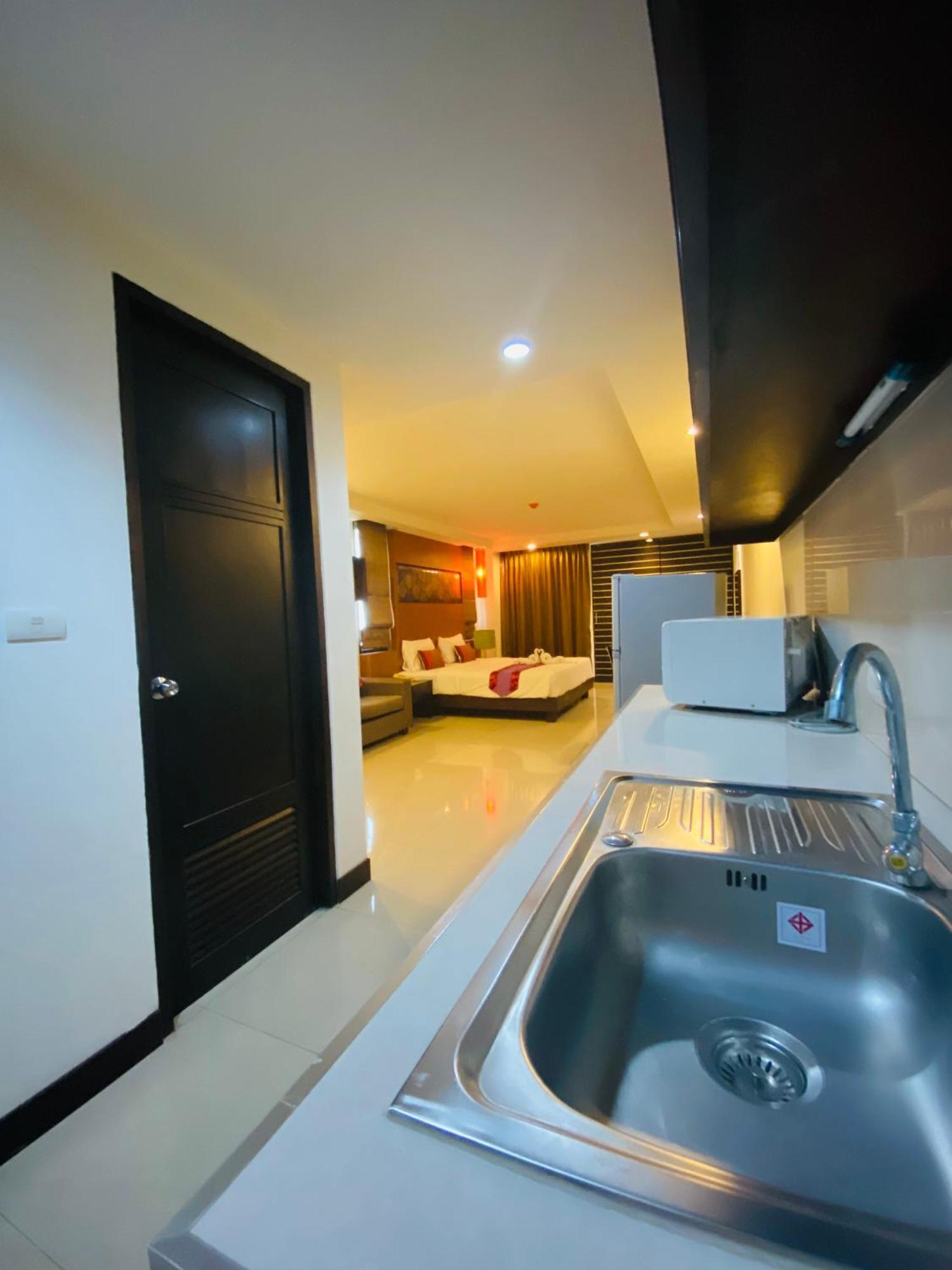Tycoon Suite By Goad Avadhess Hospitality 1Km Walking Street Pattaya Beach Bagian luar foto